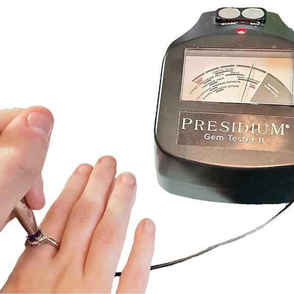 Natural Ceylon Sapphire Sterling Silver Ring (6.75) - Picture 12 of 12